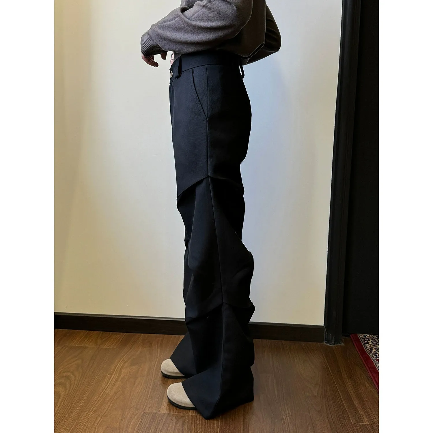 Nine High Waist Clean Fit Pleats Pants